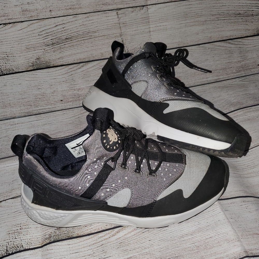 Nike Air Hurache Size 10